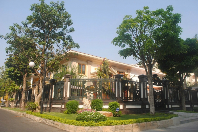 biet thu my tu phu my hung 475m ? san vuon goc yen tinh cho thue