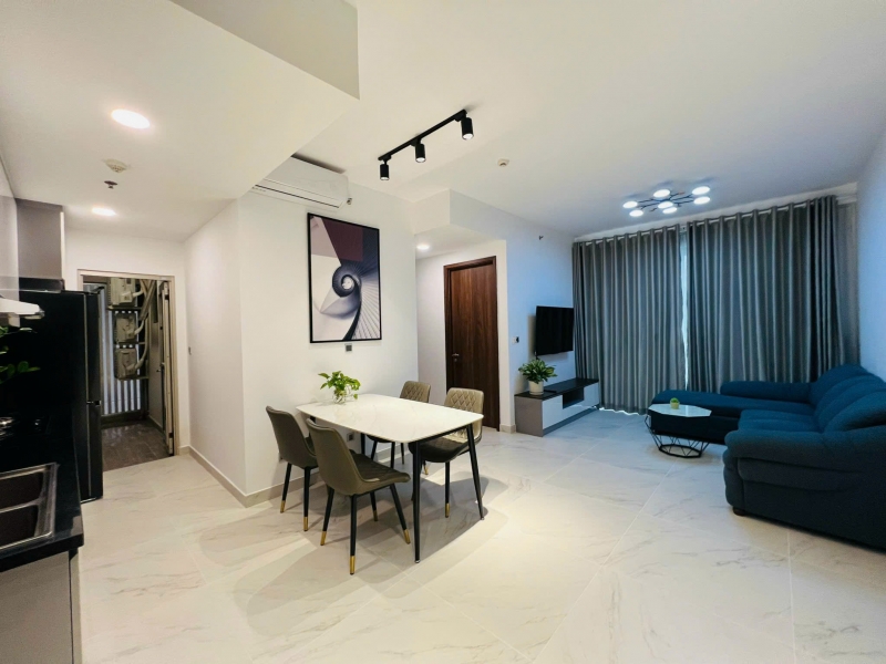 bright and comfortable 2 bedroom residence for rent at midtown