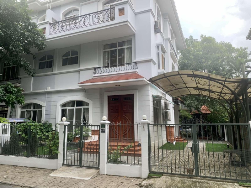 cho thue biet thu song lap 5 phong ngu  ?? full noi that cao cap  ta ?i my giang  ?? phu my hung