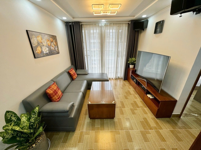 cho thue can ho 2 phong ngu gia tot tai scenic valley  ?? phu my hung   day du noi that  ?? vao o ngay