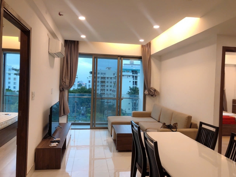 cho thue can ho hung phuc 2 phong ngu full noi that view duong