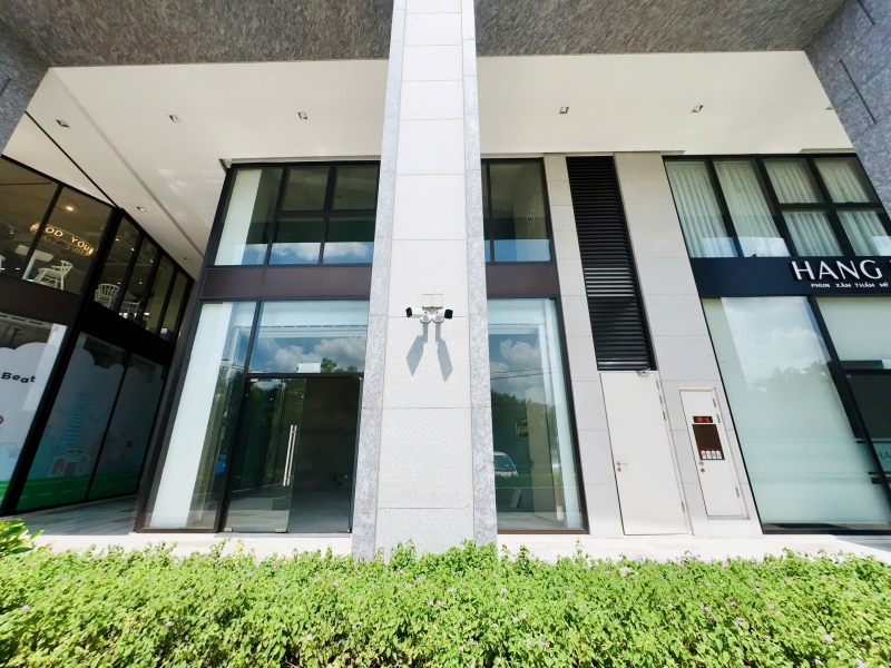 cho thue shophouse midtown can goc 2 tang 121m ? vi tri dep phu hop kinh doanh