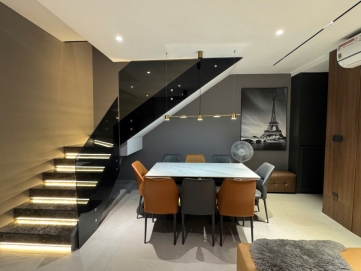 duplex for sale at star hill with 6 bedrooms private parking and ownership certificate in phu my hung