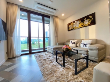 elegant 1 bedroom apartment for rent at the metropole galleria with open views