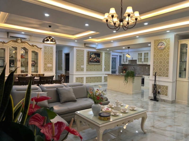 for rent  affordable 3 bedroom apartment at happy valley  ?? phu my hung