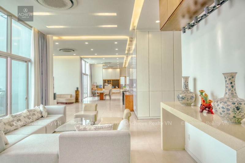 high floor penthouse with panoramic city   river view for sale at riviera point