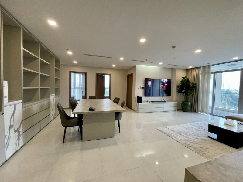 luxury 4 bedroom apartment for rent in vinhomes central park  ?? premium living by the river