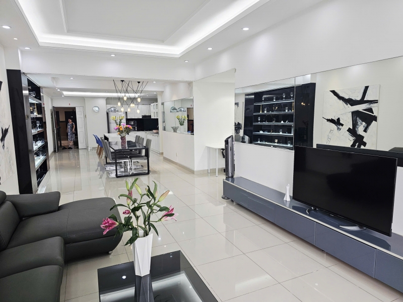 luxury apartment for rent at riverside residence