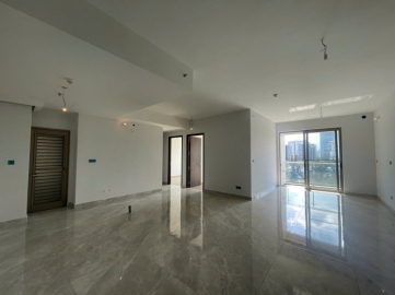 midtown 3 bedroom apartment for sale with river view and basement parking