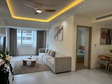 my khanh  ?? spacious 3 bedroom apartment with large balcony in phu my hung