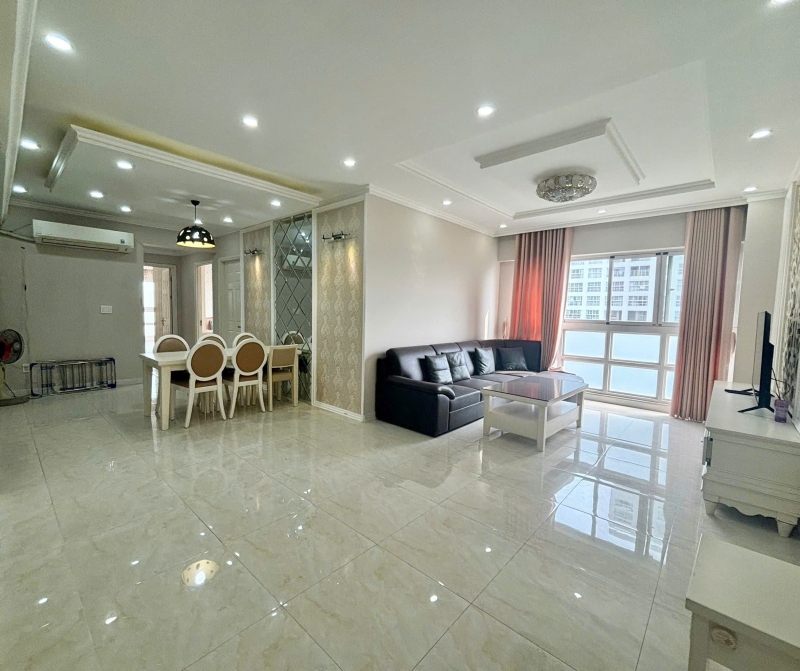 spacious 3 bedroom apartment for sale at happy valley  ?? phu my hung   135 sqm fully furnished