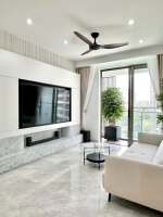 corner 3 bedroom fully furnished apartment for sale at midtown phu my hung with parking