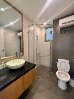 ban can ho hung phuc 2pn full noi that view thoang da co so hong