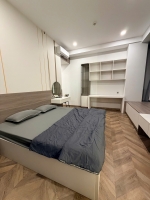 ban can ho midtown 2 phong ngu view dep full noi that co o xe