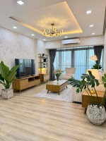 large garden apartment for sale at garden court