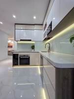 ban can ho sky garden phu my hung   can goc 2 phong ngu noi that cao cap moi 100  gia cuc tot