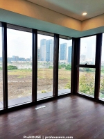 the metropole apartment for rent with 4 bedrooms nice view on the middle floor especially with its own elevator