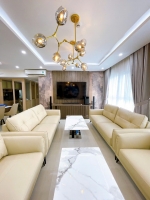 cho thue can ho happy valley 2pn   phong tra noi that sang trong view cong vien