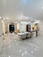 elegant 3 bedroom apartment for rent at midtown with premium furniture and private parking