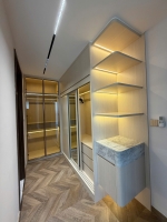 discover a spacious 3 bedroom apartment for rent at midtown with river view