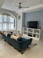 fully furnished 2 bedroom apartment for rent at midtown phu my hung with private parking