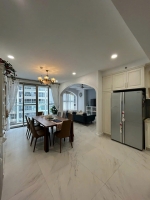 fully furnished 2 bedroom apartment for rent at midtown phu my hung with private parking