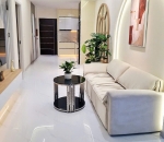 beautifully decorated 2 bedroom apartment at sky garden fully furnished with garden