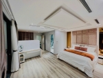 cho thue penthouse canh vien 198m2 4 phong ngu full noi that sang trong view thoang
