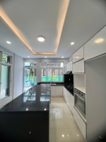spacious 5 bedroom villa for rent at my phu with private garden