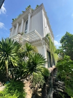 villa for rent with garden and three open sides in nam thong phu my hung