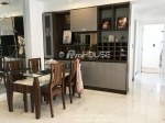 neutral color furniture 3 bedroom apartment for rent in green valley big balcony